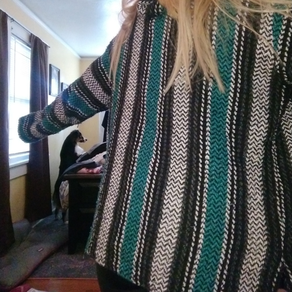Cozy Aztec jacket - Picture 3 of 3